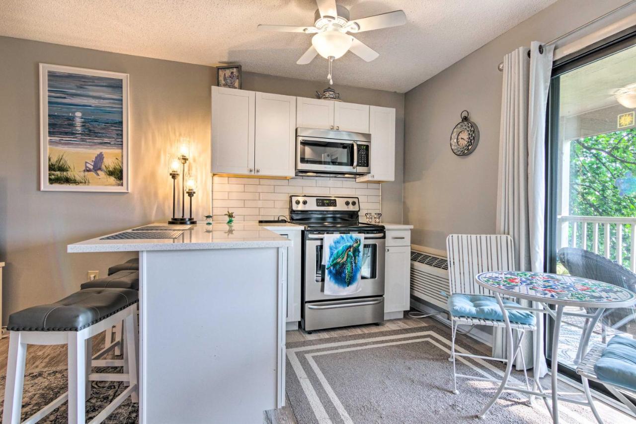 Modern Studio With Balcony About 1 Mi To Lake Lure! 外观 照片